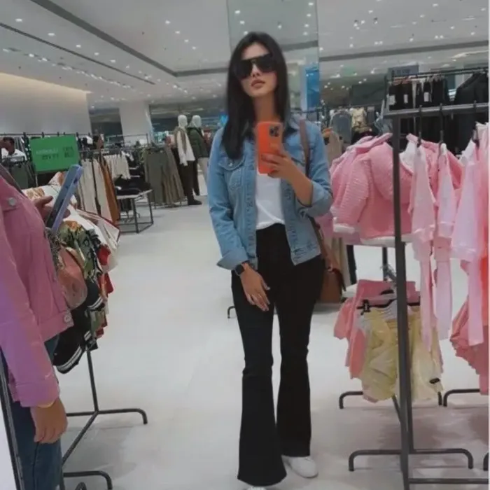 Prisha Ahuja, escort gallery photo in Sector 128